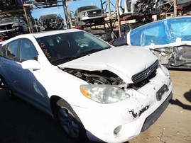 2005 Toyota Matrix White 1.8L AT #Z22040